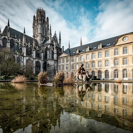 Aux Jardins De L'Hotel De Ville - Appartement Hypercentre Avec Parking Prive Rouen Bagian luar foto